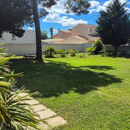 Maison Familiale Grau D'agde, 800m Plage, Parking, Clim וילה